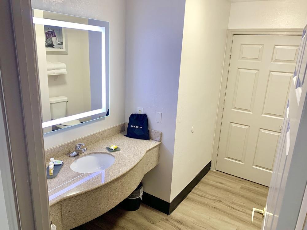 Kemah Edgewater Hotel, Surestay Collection By Best Western Сибрук Экстерьер фото